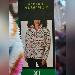 Womens Eddie Bauer plush 1/4 zip